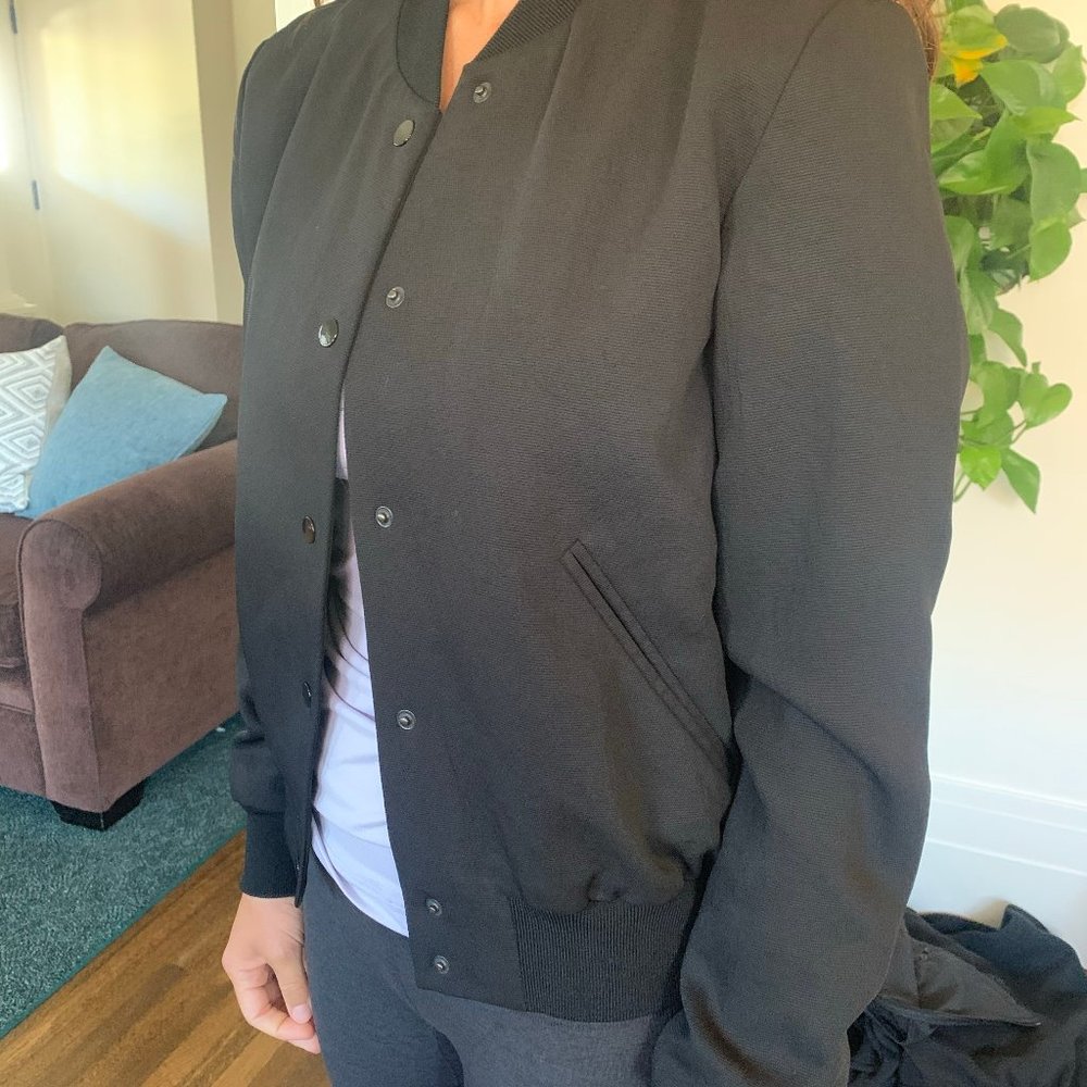 Aritzia Wilfred Women's Bomber Jacket
